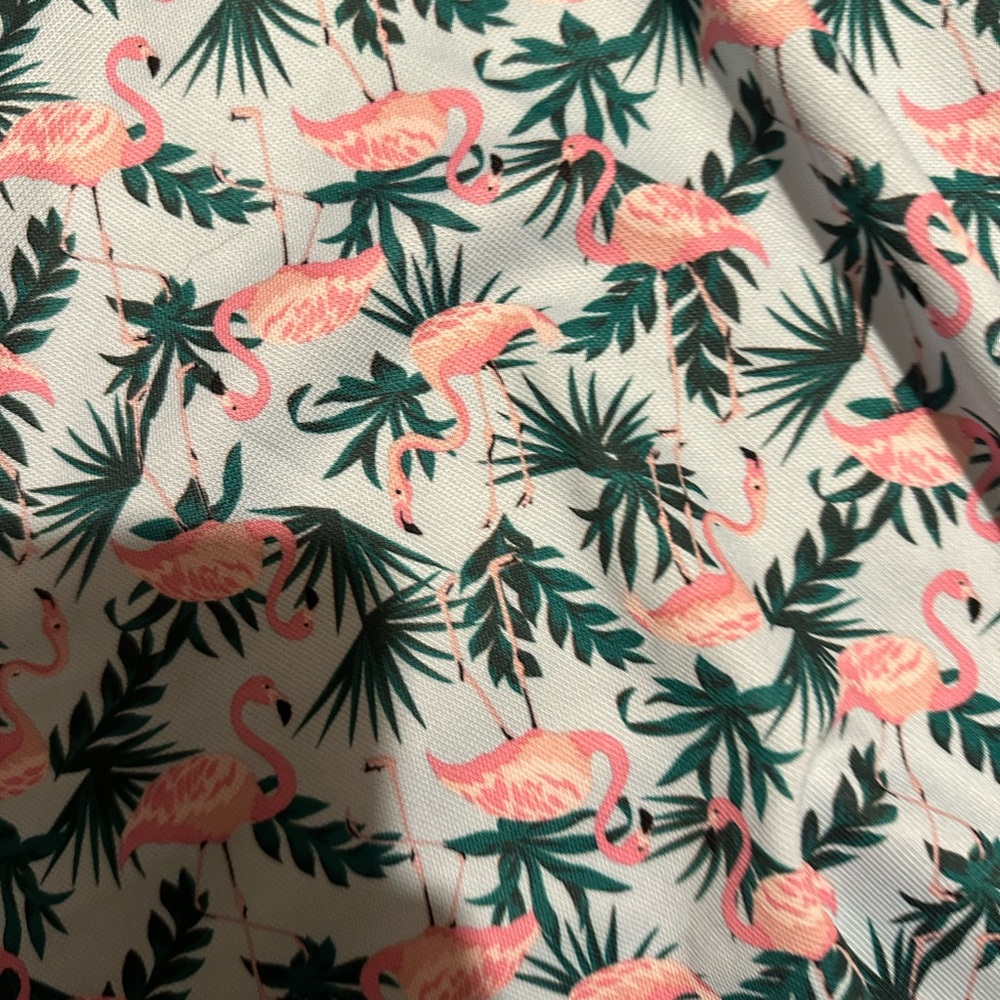 Size small golf shirt. Great condition - Picture 2 of 2